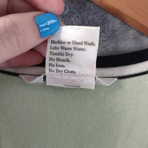 Exclusively Misook Sleeveless Top M Pastel Green Shirt Stretchy Retro preppychic - Picture 6 of 9